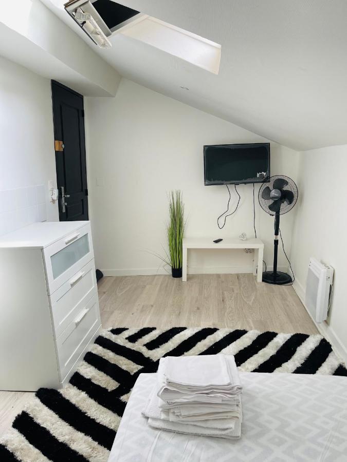 Petit Appartement T2 A 5 Min De La Gare Bordéus Exterior foto